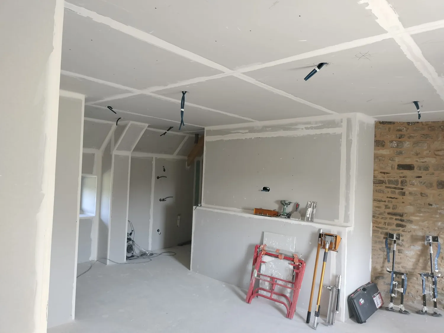 pose de bandes de platre noues de sienne
